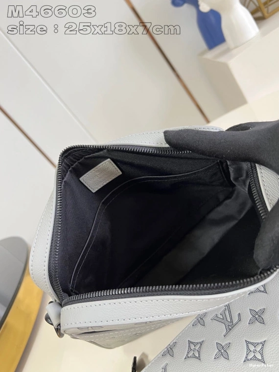LOUIS TRIO MESSENGER VUITTON 0717